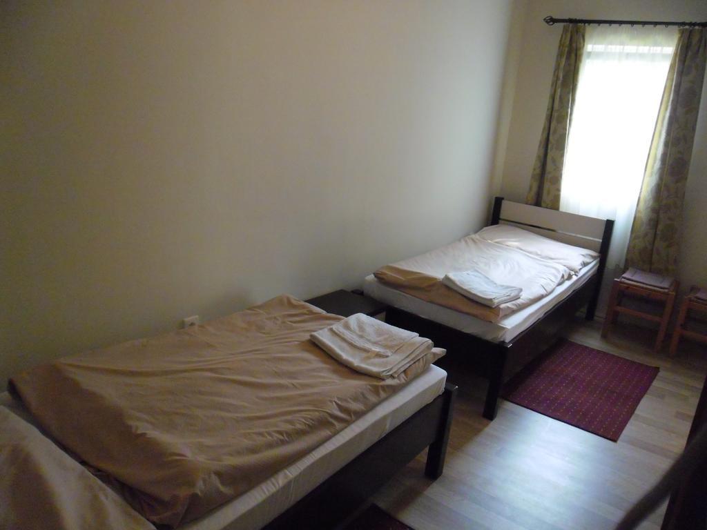 Hotel Family Balatonföldvár Chambre photo