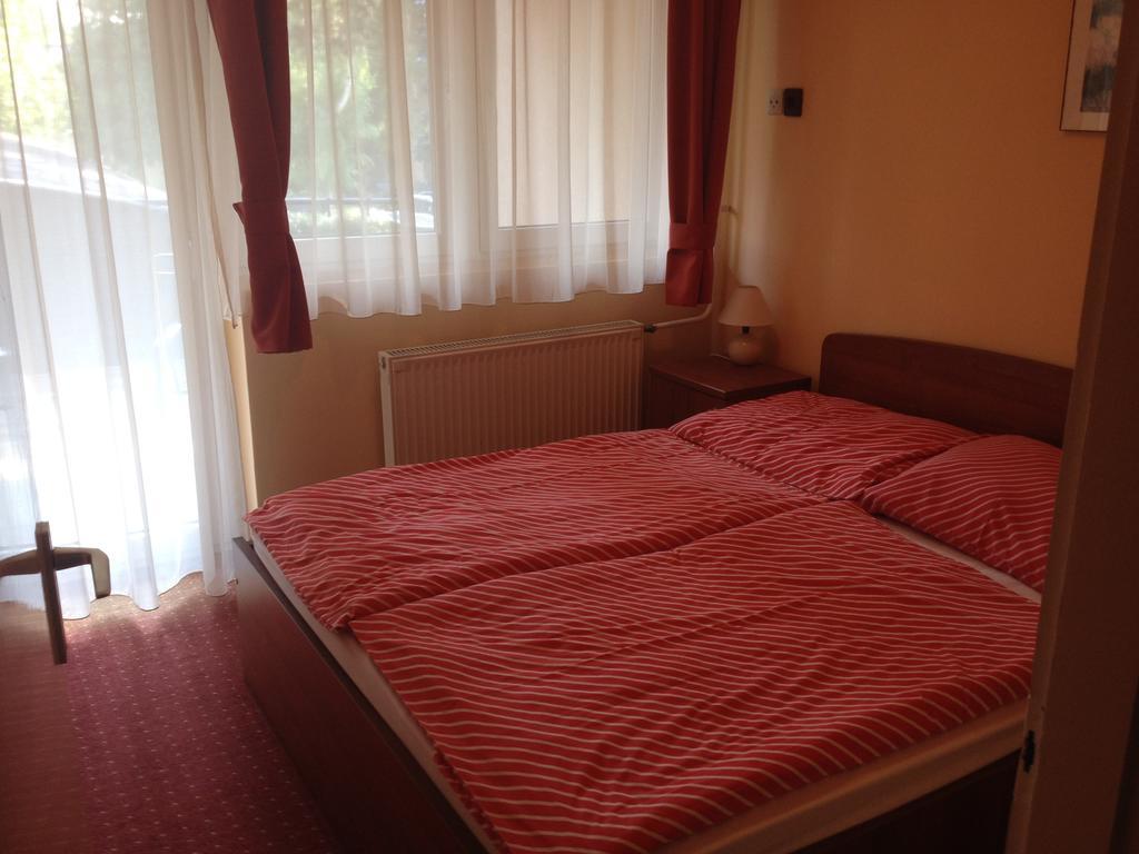 Hotel Family Balatonföldvár Chambre photo
