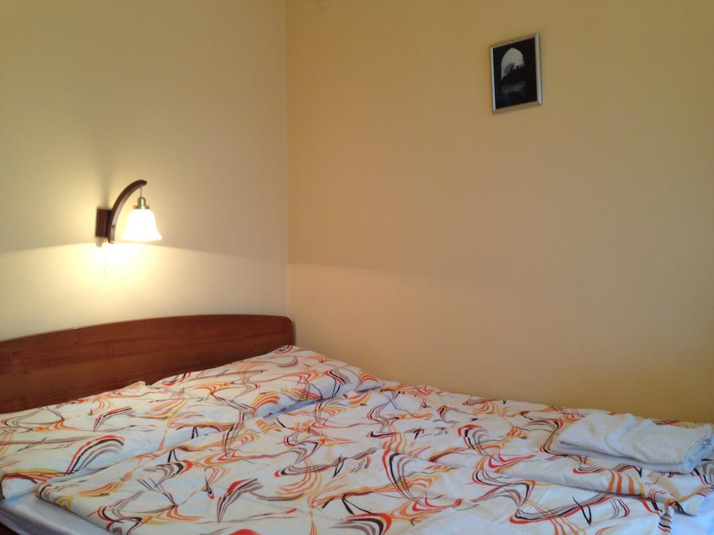 Hotel Family Balatonföldvár Chambre photo