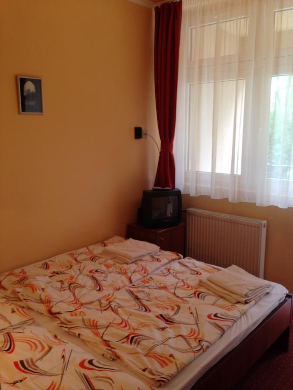 Hotel Family Balatonföldvár Extérieur photo