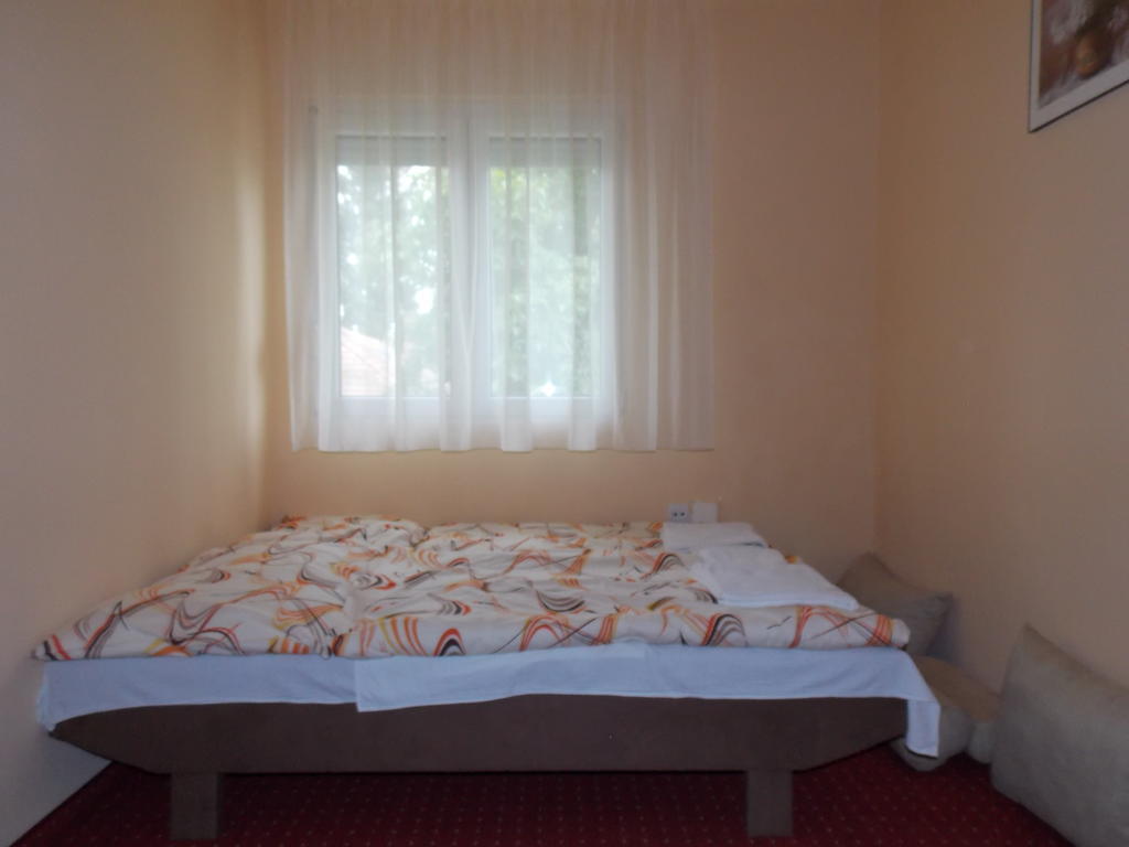 Hotel Family Balatonföldvár Extérieur photo